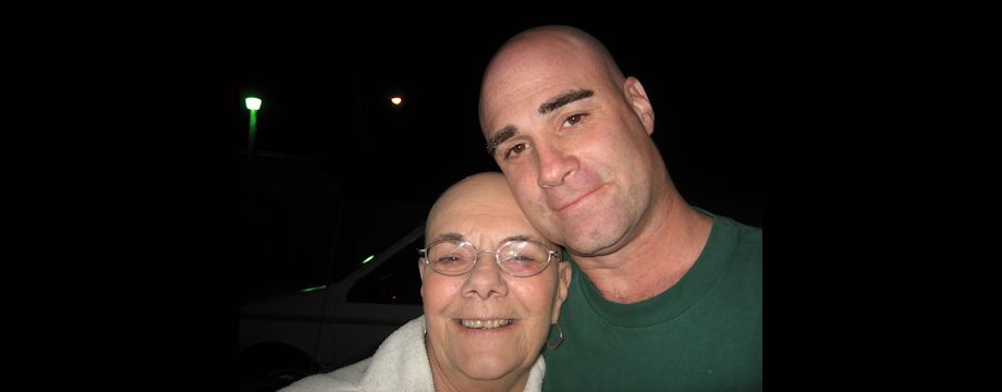 WeirDave and his Momma (2007)