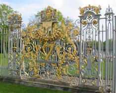 Hampton Court Palace - screen representing Ireland